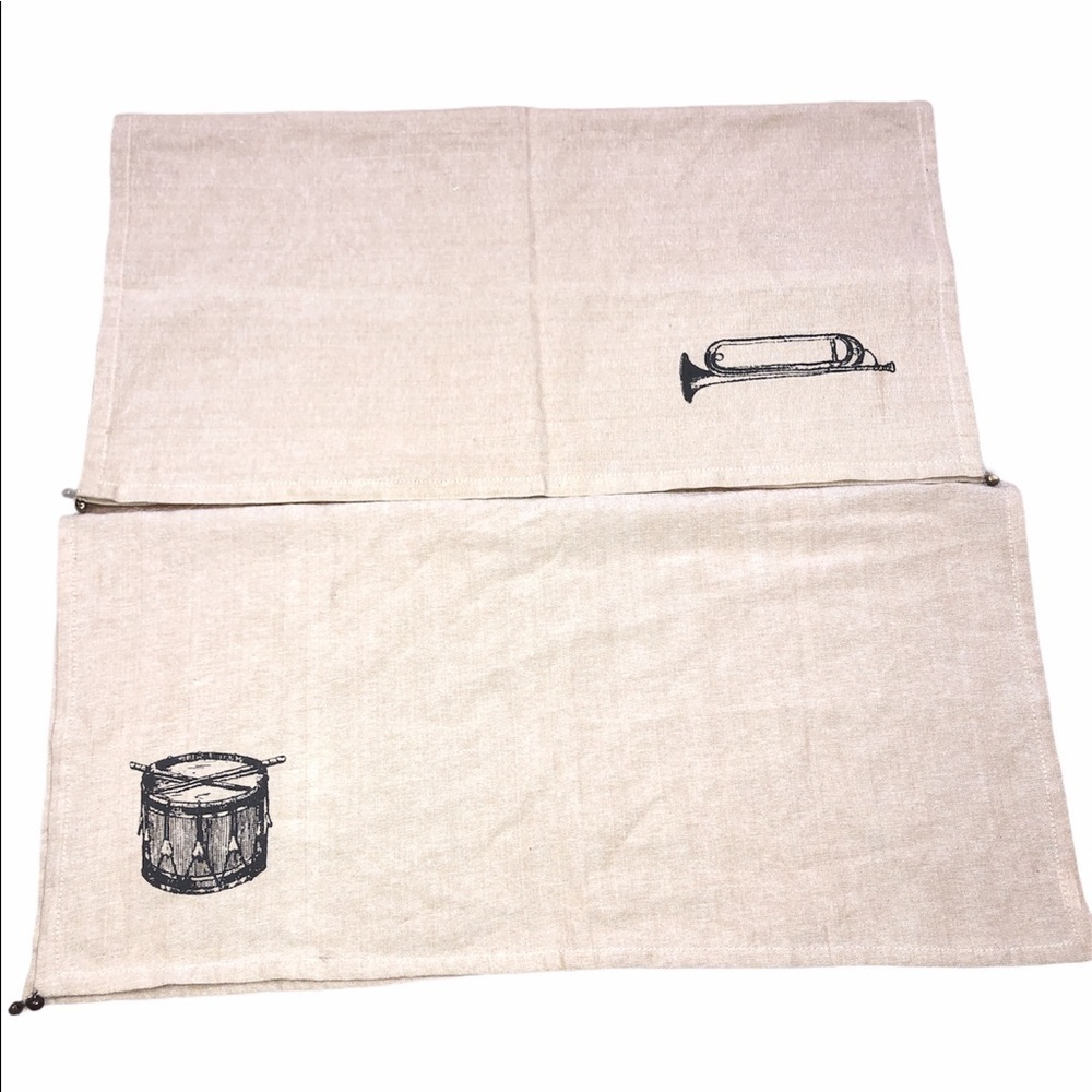 Set of 2 tan musical instruments decorative towel - Picture 2 of 6